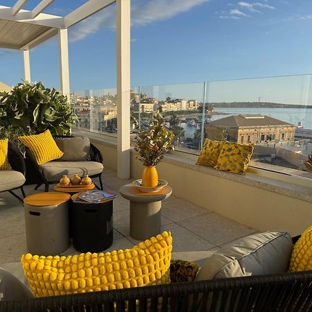 La Terrazza Sul Porto Bed and Breakfast Syracuse Eksteriør billede