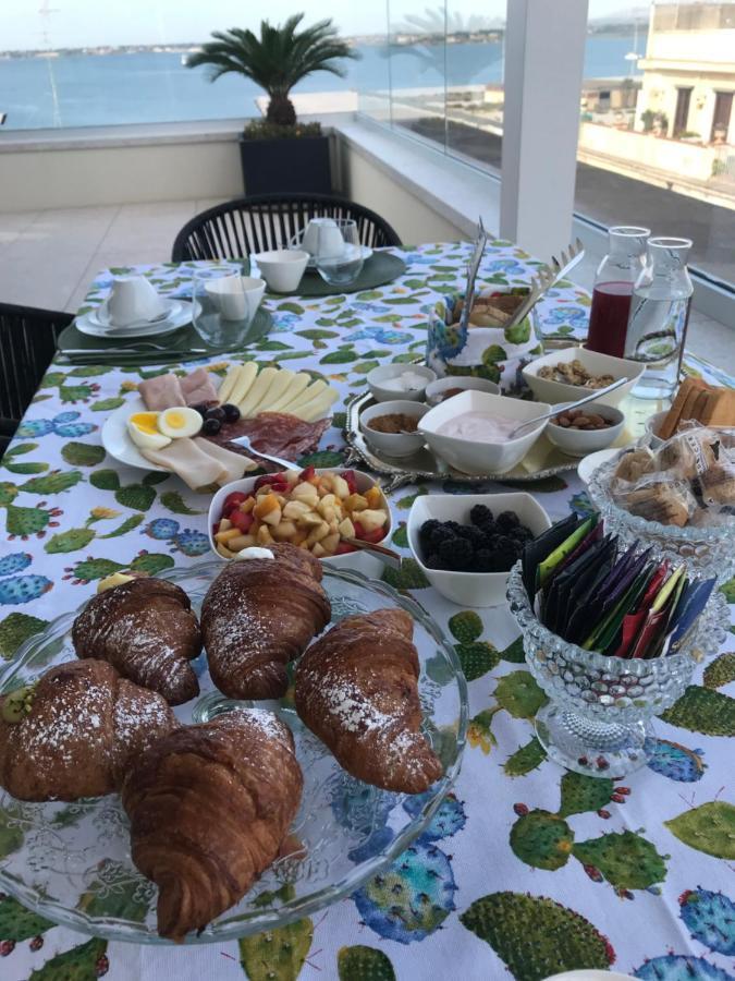 La Terrazza Sul Porto Bed and Breakfast Syracuse Eksteriør billede