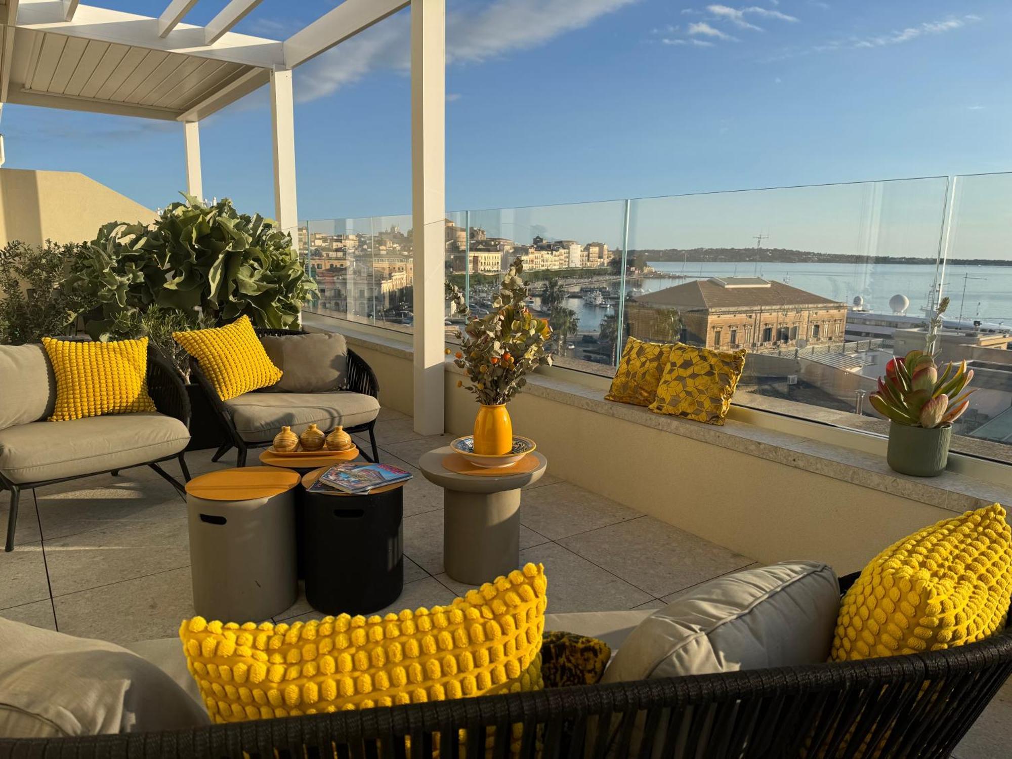 La Terrazza Sul Porto Bed and Breakfast Syracuse Eksteriør billede