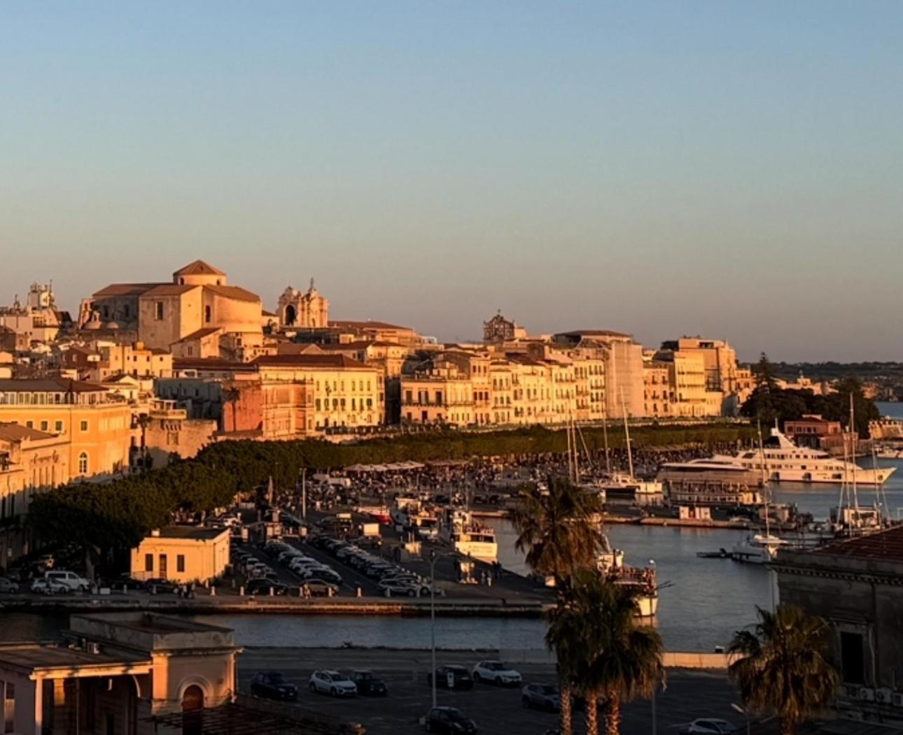 La Terrazza Sul Porto Bed and Breakfast Syracuse Eksteriør billede